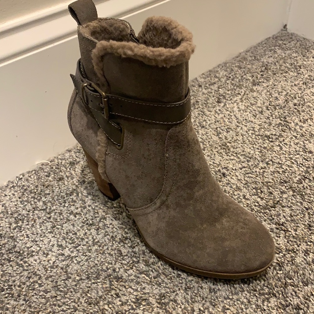 Women’s booties.